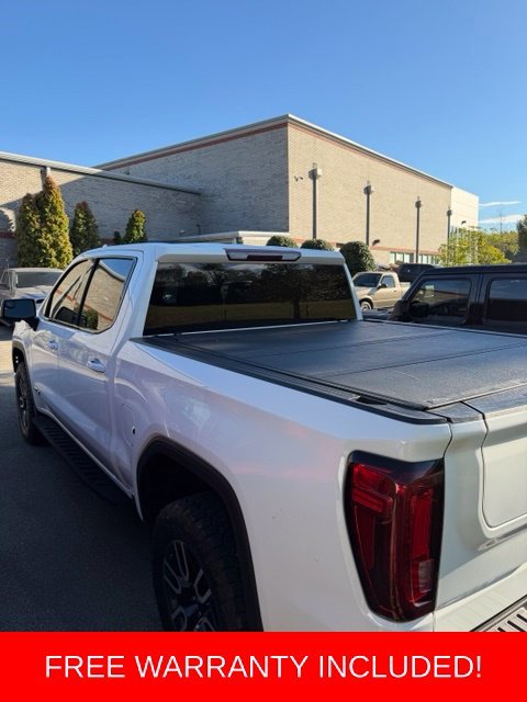Used 2022 White GMC AT4 image 4