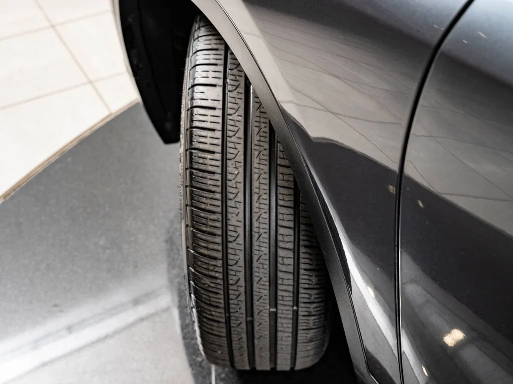 Used 2018 Mineral Gray Metallic BMW xDrive28i image 49