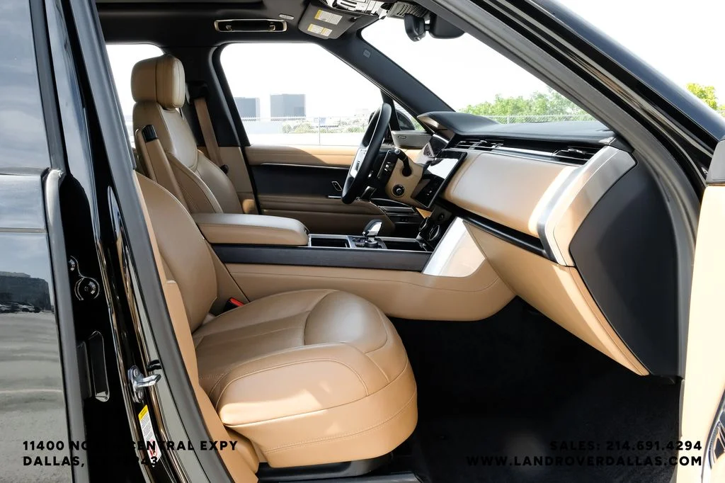 Used 2023 Black Land Rover SE image 36