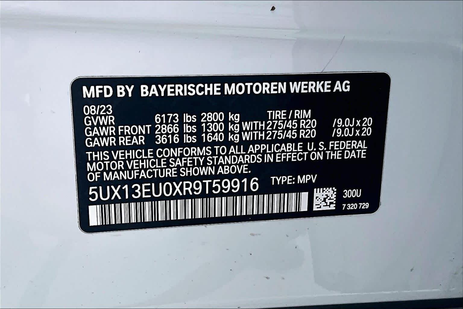 Used 2024 Alpine White BMW sDrive40i image 33