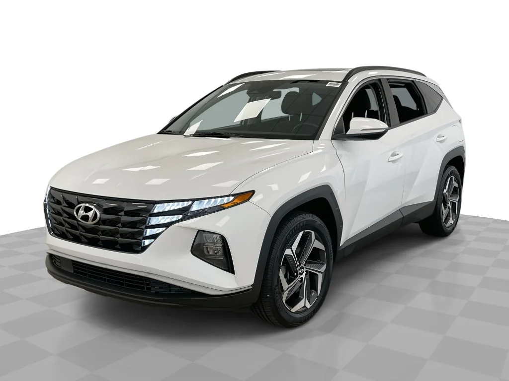 Used 2022 Quartz White Hyundai SEL image 1
