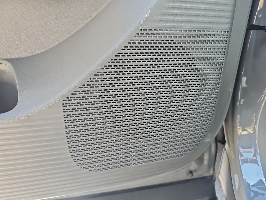 2025 Hyundai Santa Fe SE - Photo 12