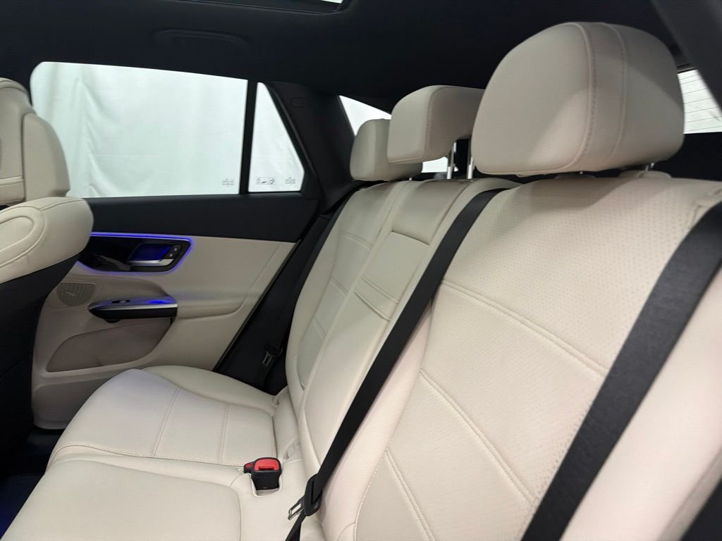 New 2026 Black Mercedes-Benz GLC 300 image 19