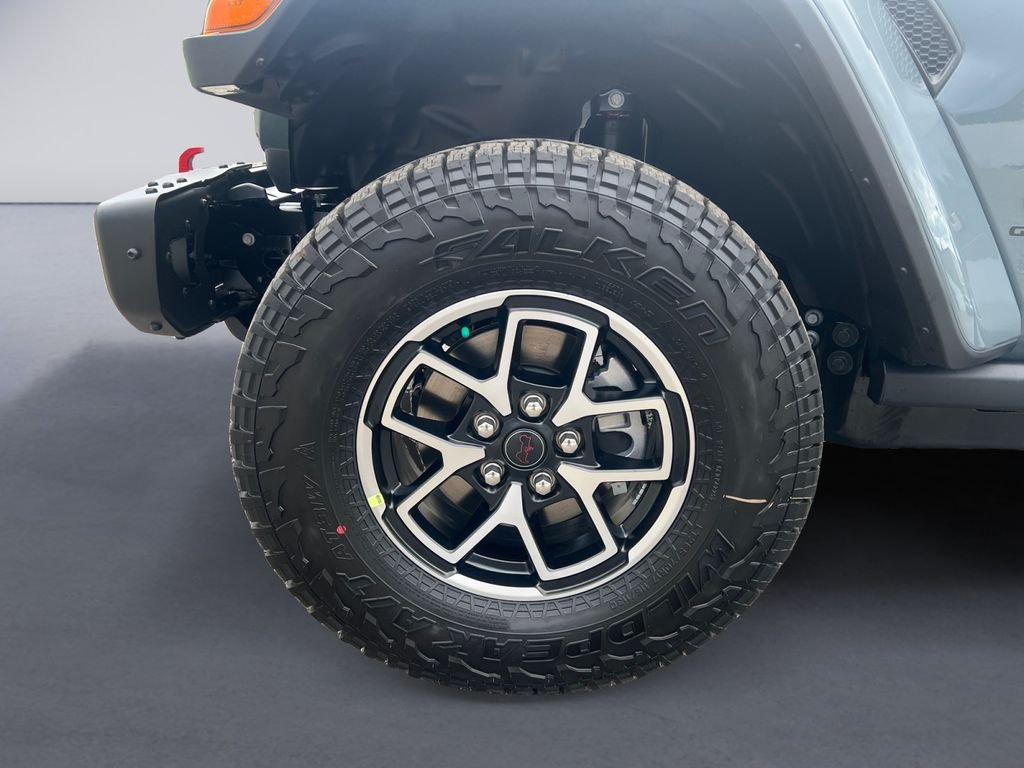 New 2026 Anvil Clear-Coat Exterior Paint Jeep Rubicon X image 9