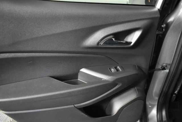 2025 Chevrolet Trax RS - Photo 36