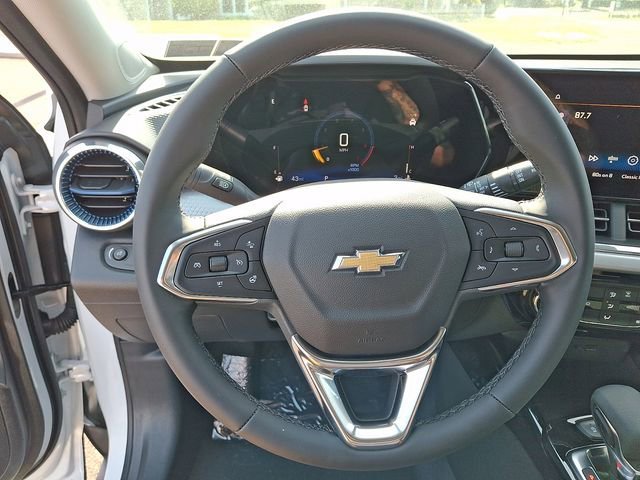 New 2026 Summit White Chevrolet LT image 9