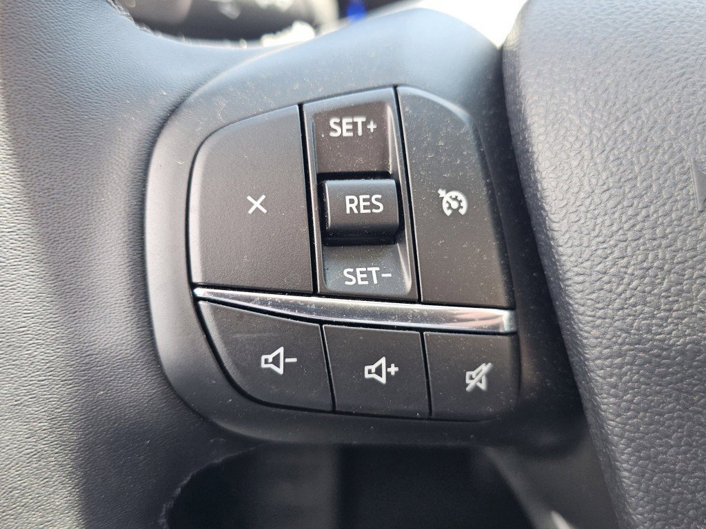 New 2026 Oxford White Ford XLT image 11