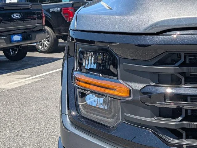 New 2026 Carbonized Gray Metallic Ford XLT image 40