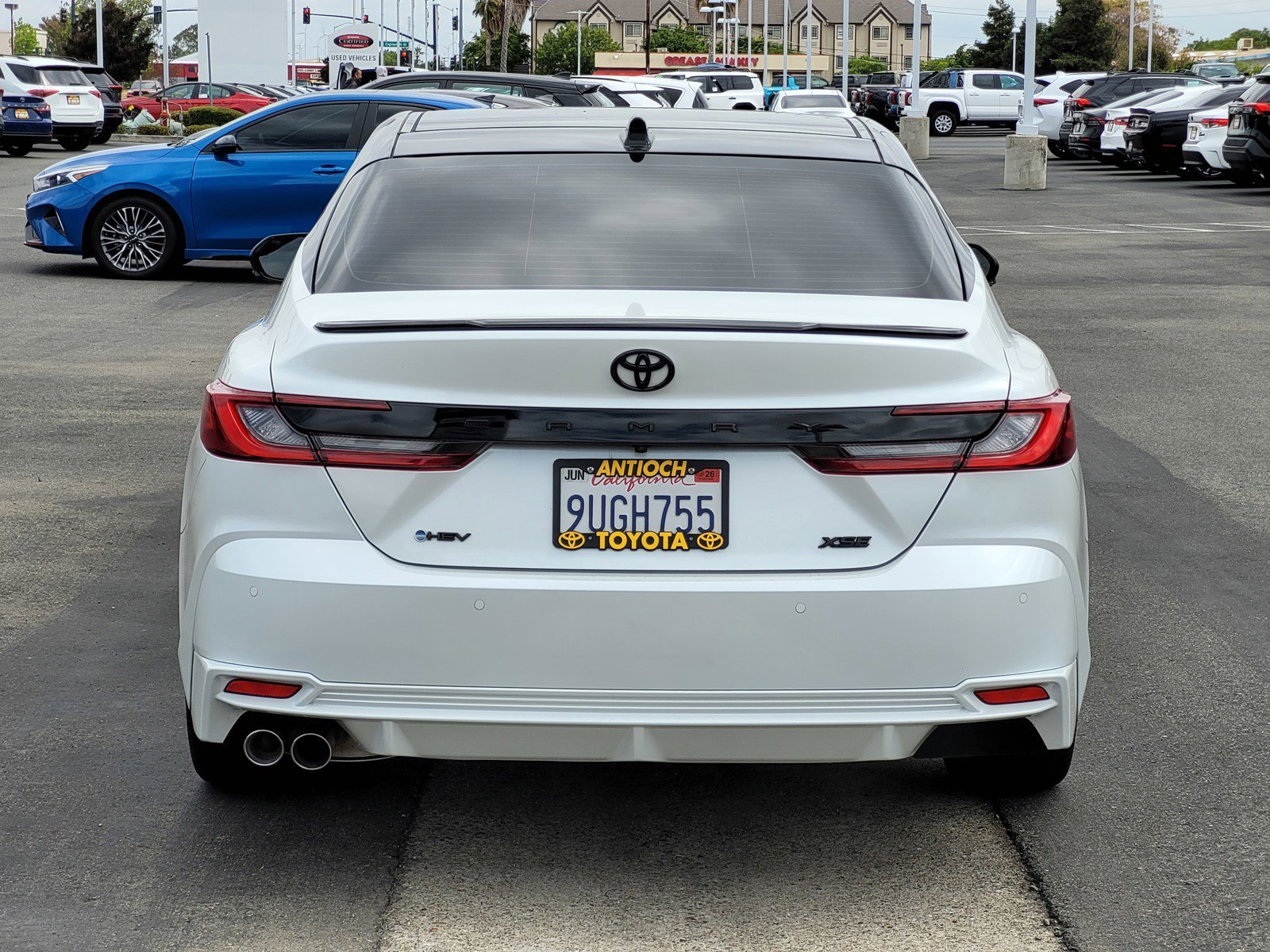 Used 2025  Toyota  image 5