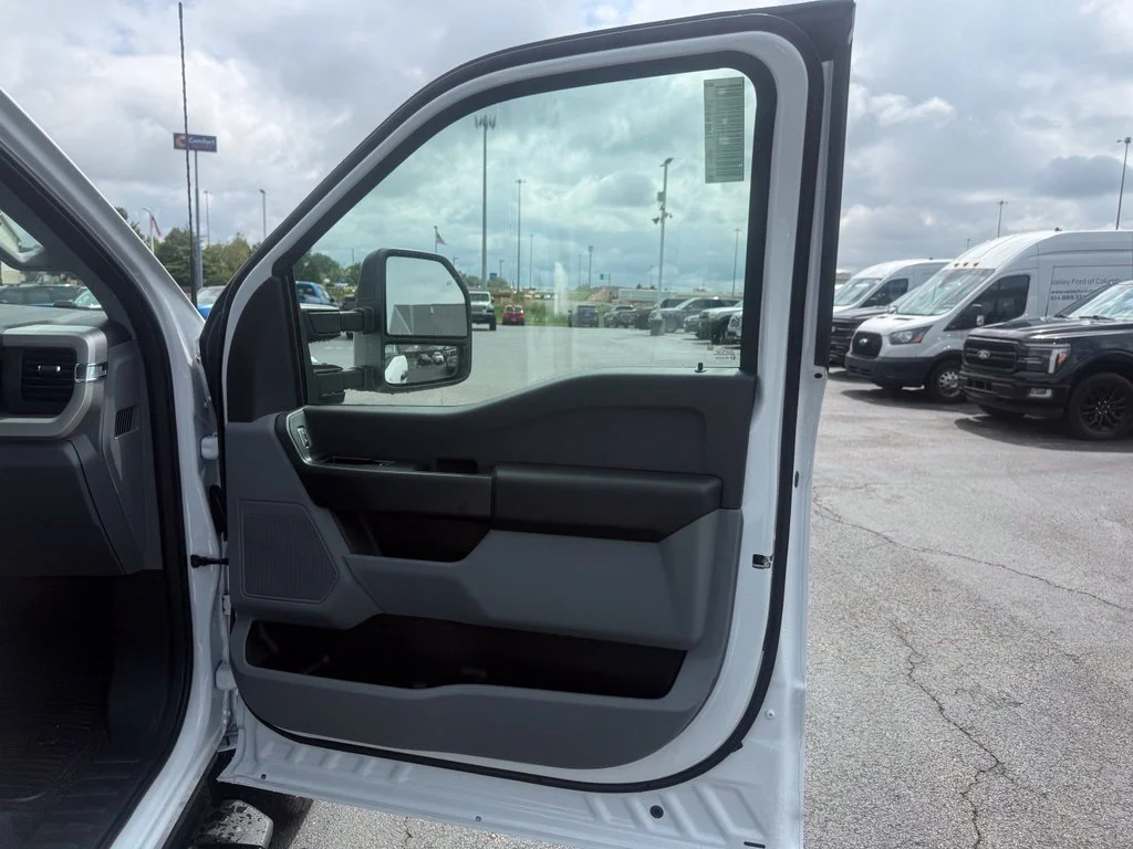 New 2026 Oxford White Ford F-250® XL image 49