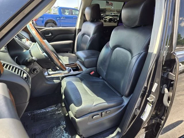 Used 2018 Black INFINITI Base image 11