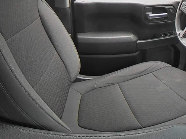 Used 2022 Silver Chevrolet Custom image 37