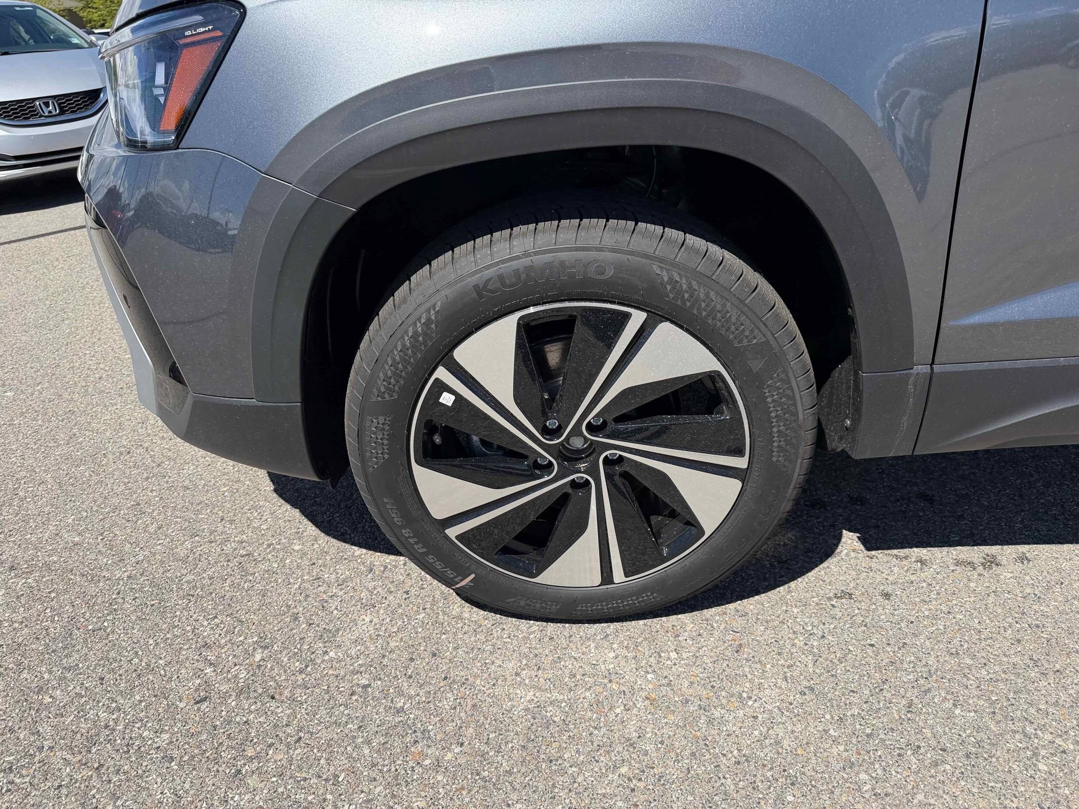 New 2026 Platinum Gray Volkswagen SE image 14