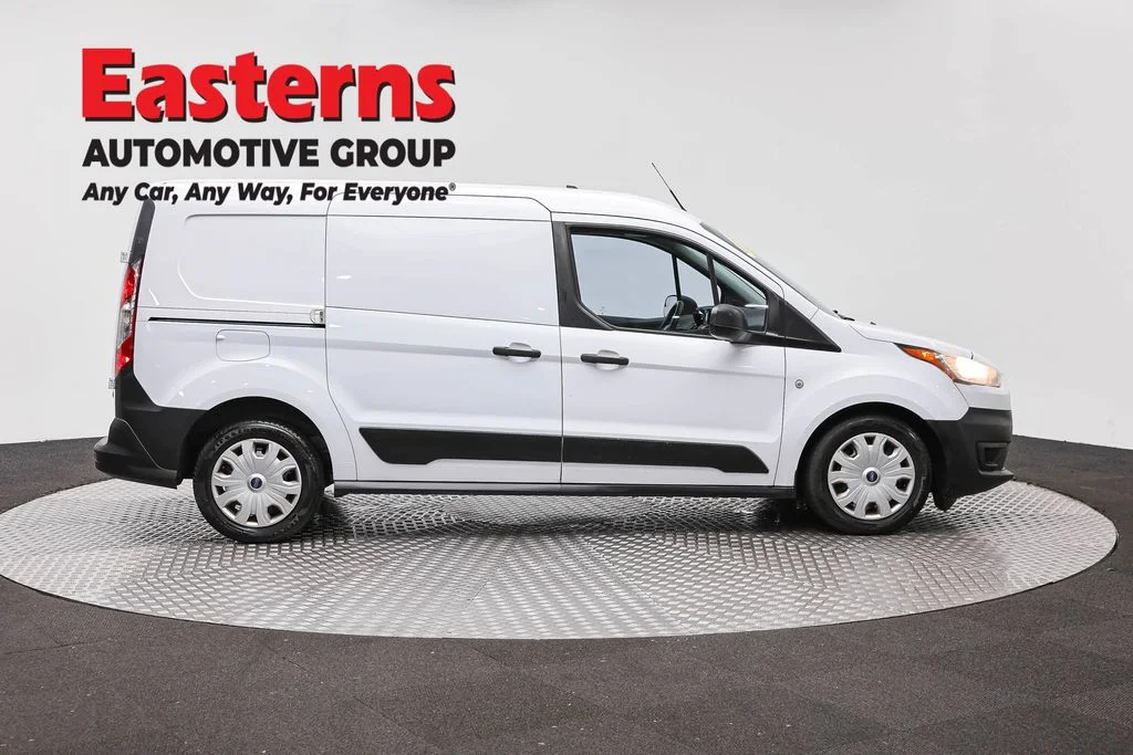 Used 2019 White Ford XL image 4