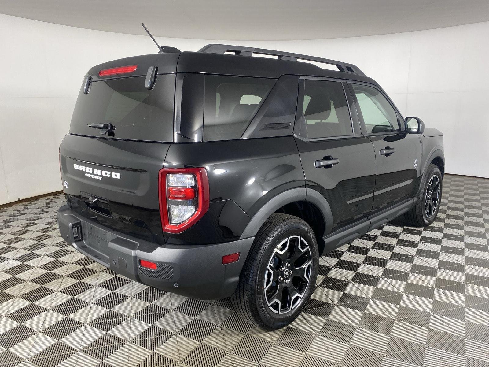 Used 2026 Shadow Black Ford Outer Banks image 7