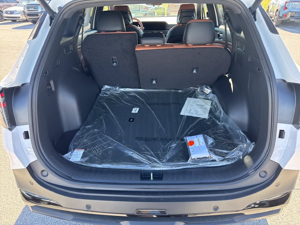 New 2027 White Kia X-Line image 9