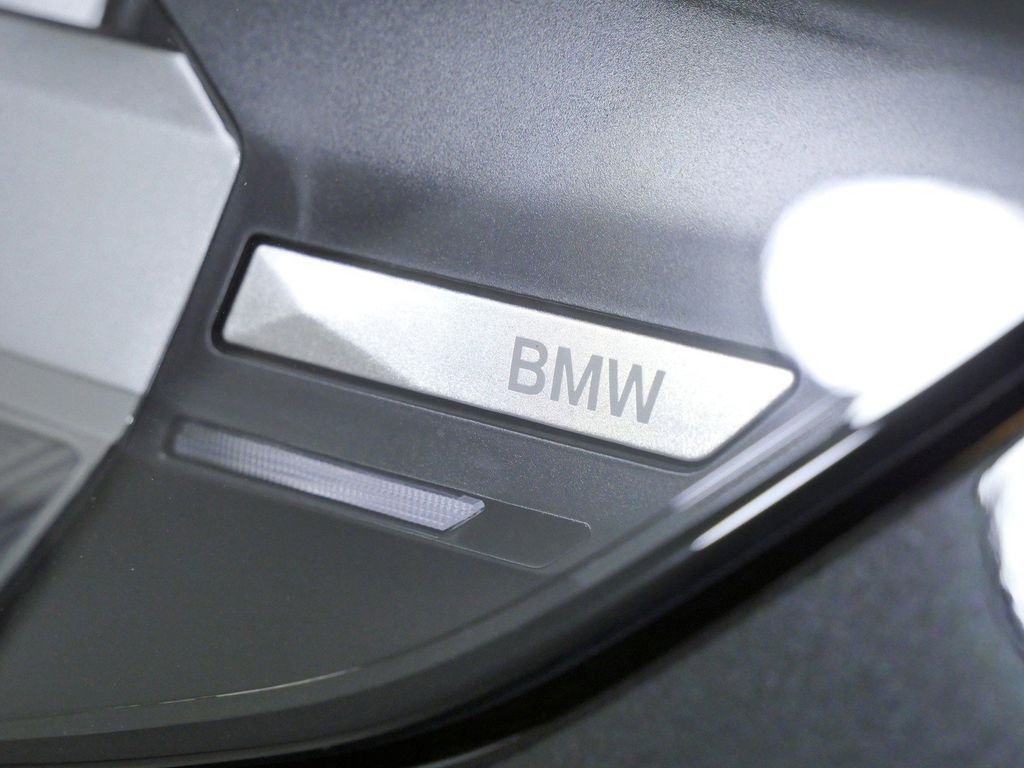 Certified Used 2025 Black Sapphire Metallic BMW 30 xDrive image 5