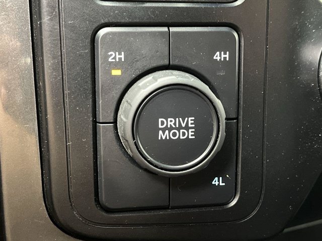 Used 2023 Oxford White Ford XLT image 24