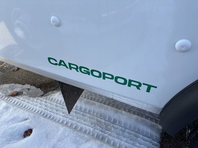 New 2025 Summit White Chevrolet 2WT image 6
