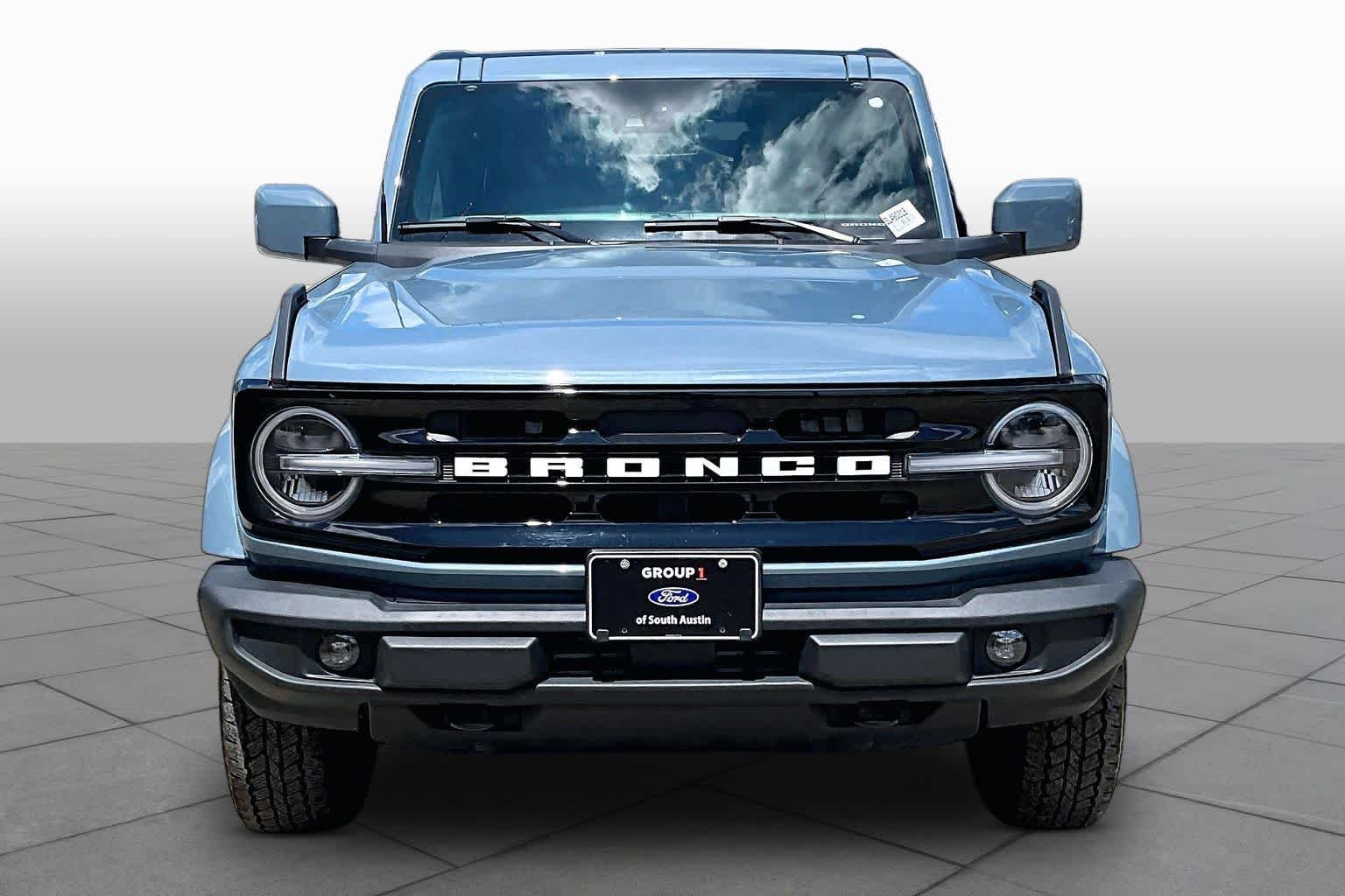 Certified Used 2025 Azure Gray Metallic Ford Outer Banks image 4
