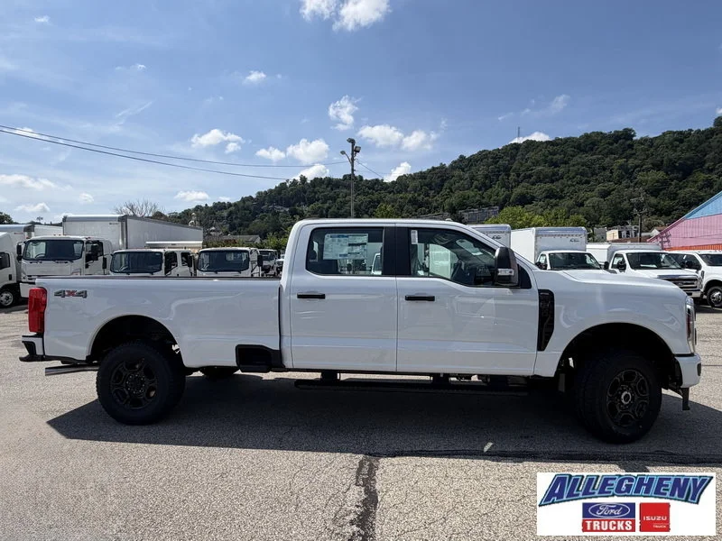 New 2026 Oxford White Ford F-250® XL image 5
