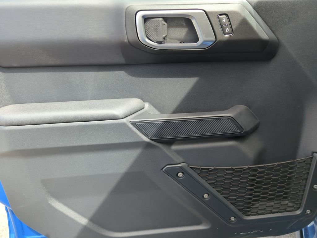 New 2026 Velocity Blue Metallic Ford Badlands® image 17