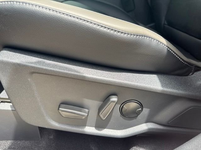 New 2026 Ruby Red Metallic Tinted Clearcoat Ford Outer Banks® image 16