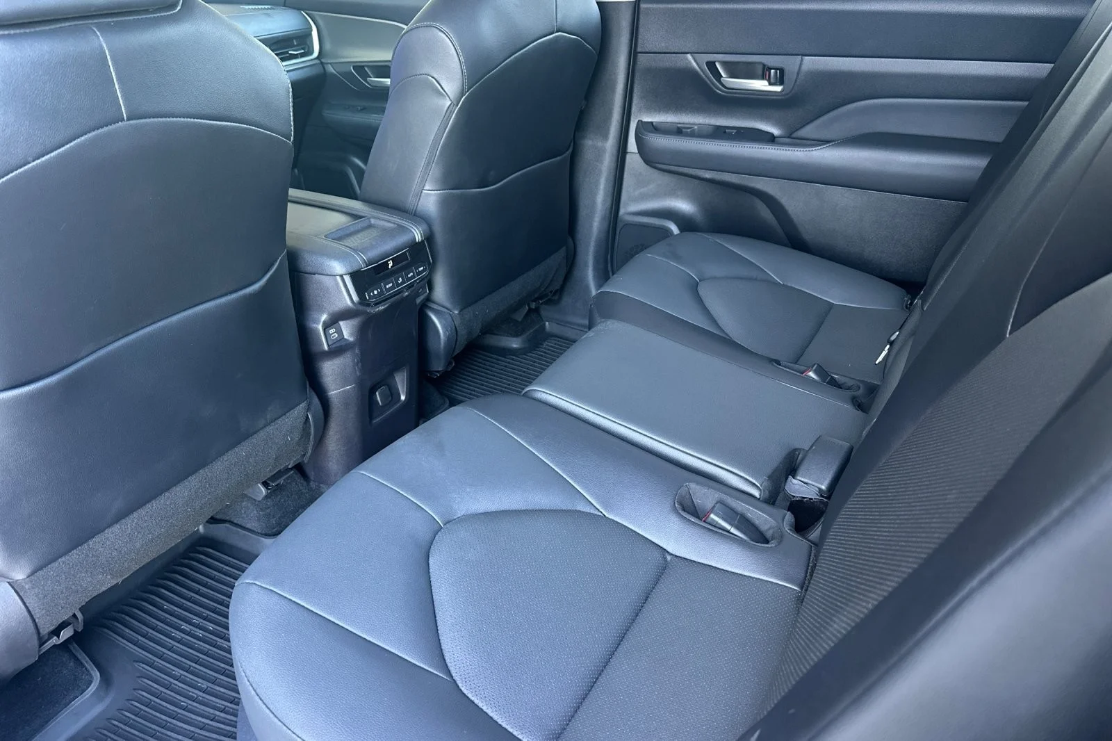 Certified Used 2026 CELESTIAL SILVER MET Toyota XLE image 11