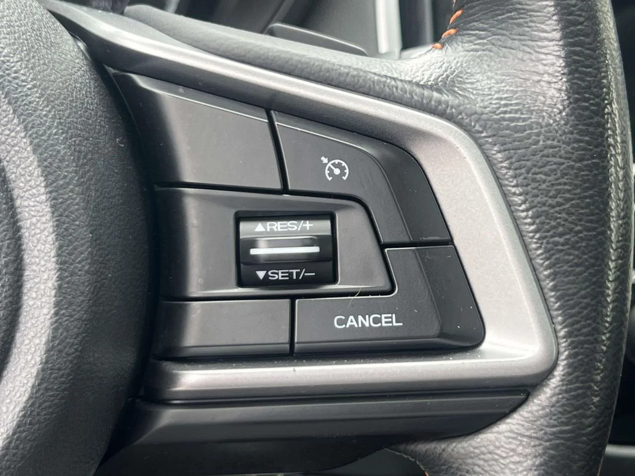 Used 2018 Crystal White Pearl Subaru 2.0i Premium image 27