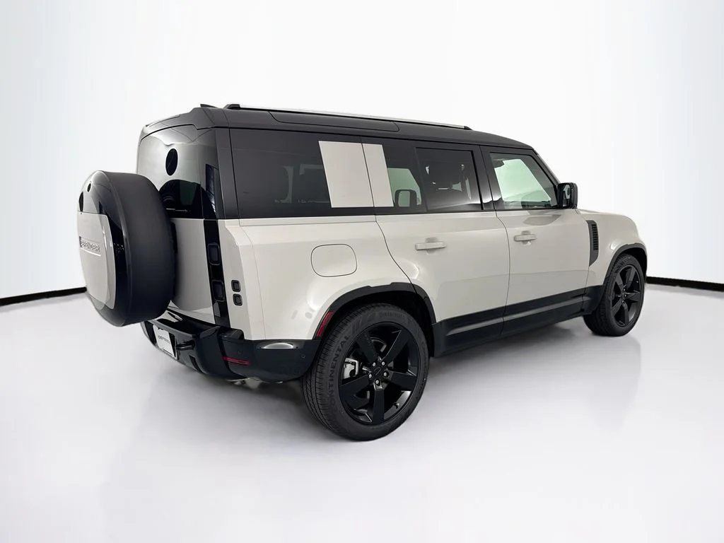 New 2026 Borasco Grey Land Rover X-Dynamic SE image 5