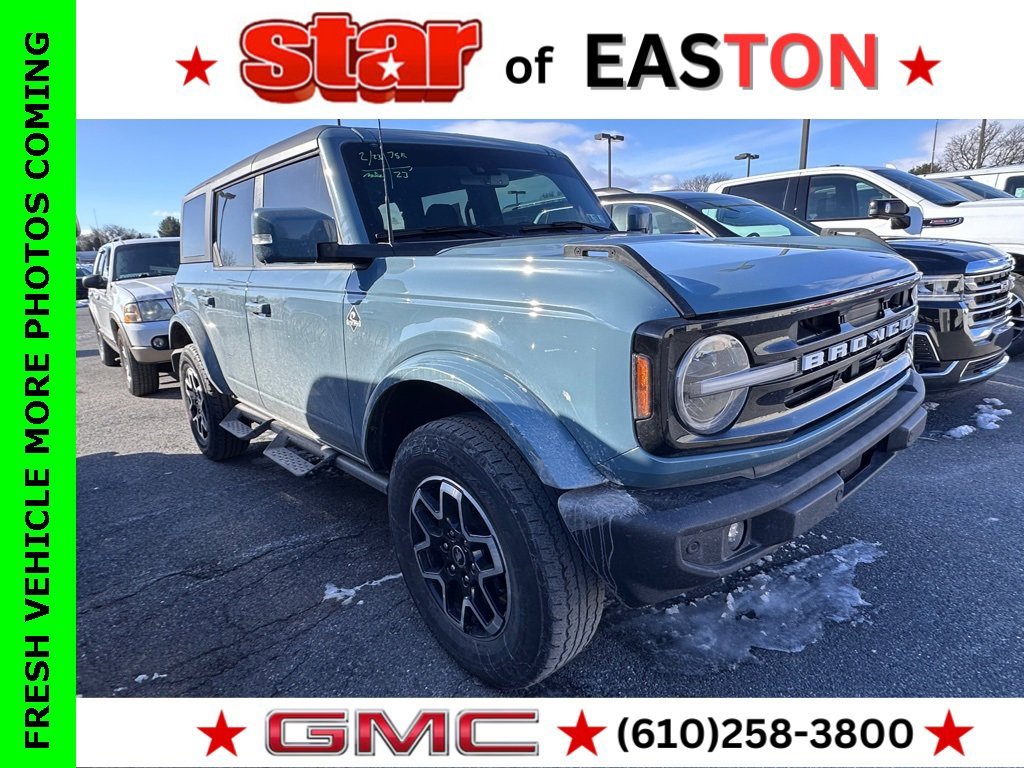 2023 Ford Bronco 4-Door Base