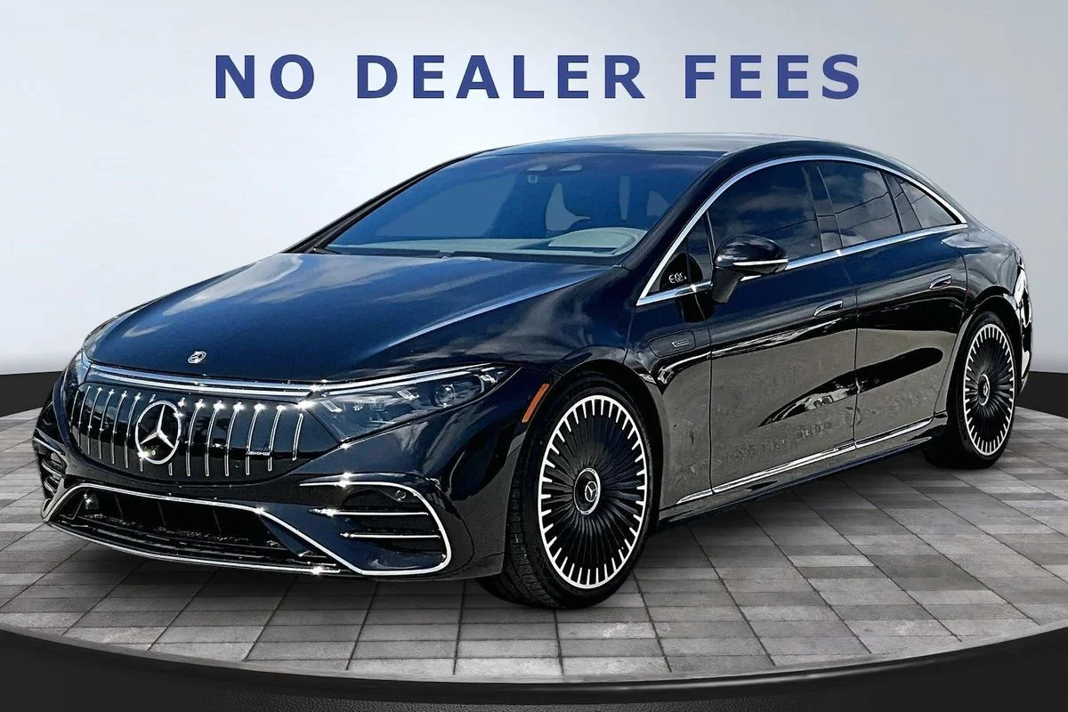 Used 2023  Mercedes-Benz 4MATIC®+ image 1