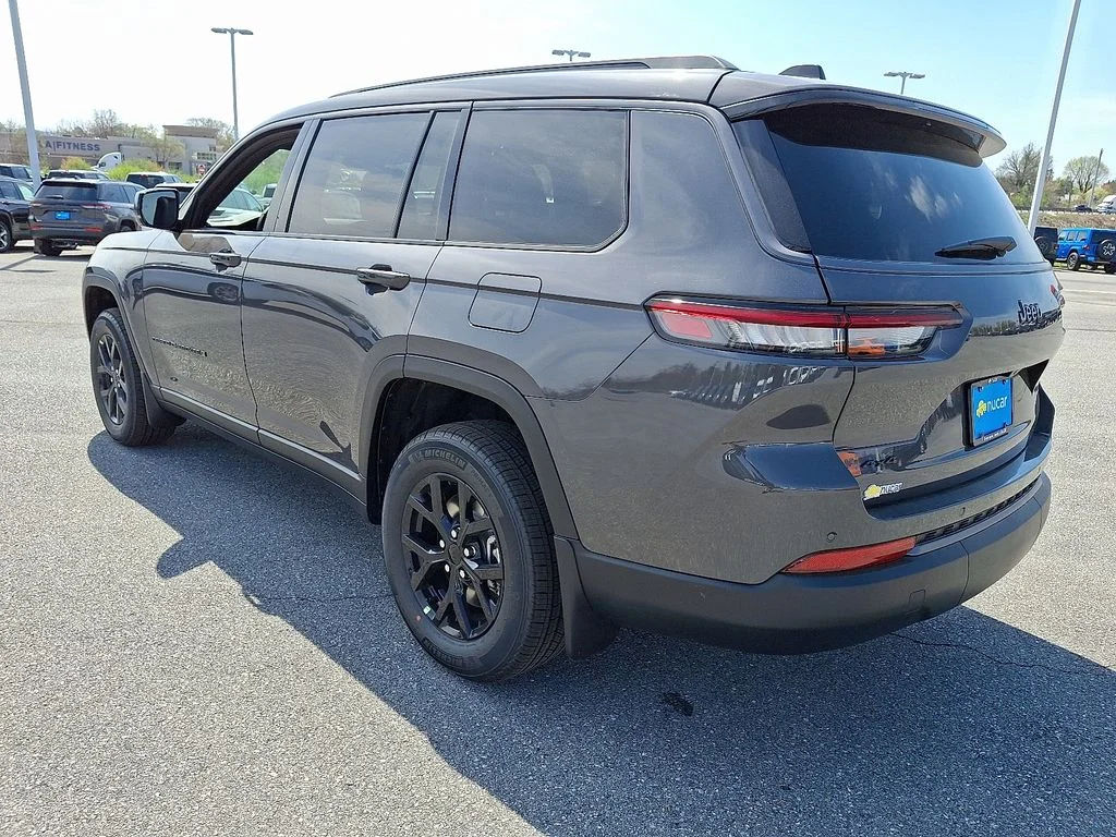 New 2026 Gray Jeep Altitude image 3