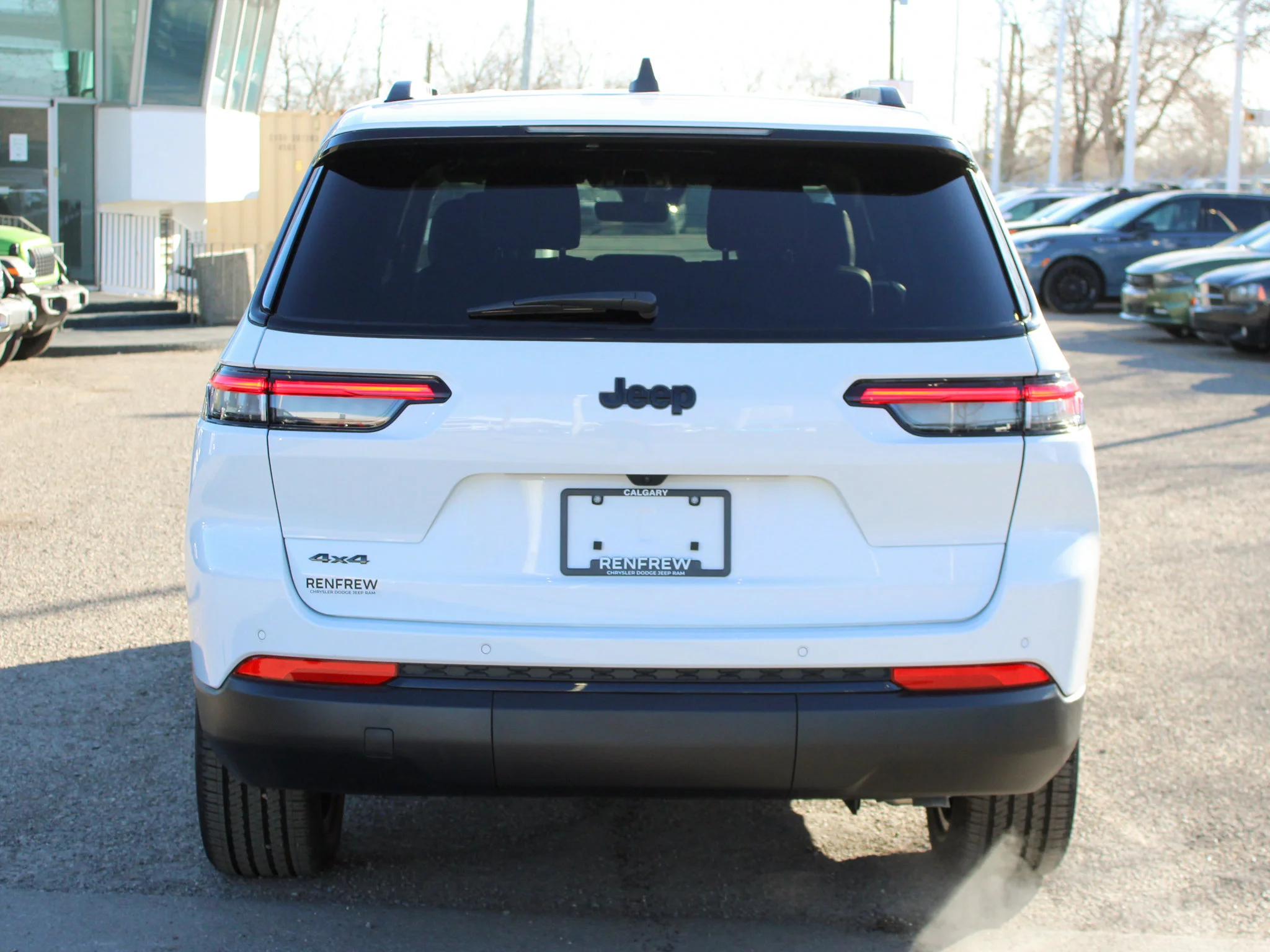 Certified Used 2025 White Jeep Altitude * V6 | Heated Leather Seats | Sunroof | Adaptive Cruise | Remote Start | Backup Camera image 14