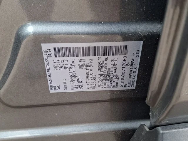 Used 2024 Gray Nissan SV image 31