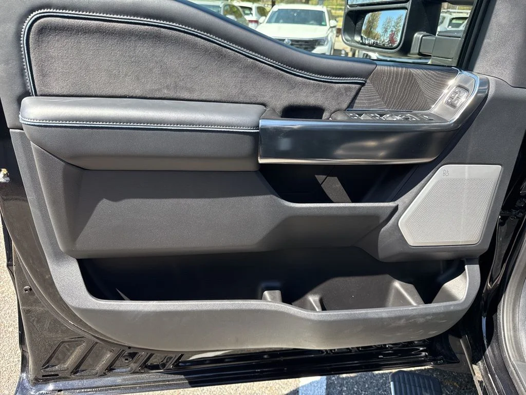 Used 2025 Black Ford Platinum image 25