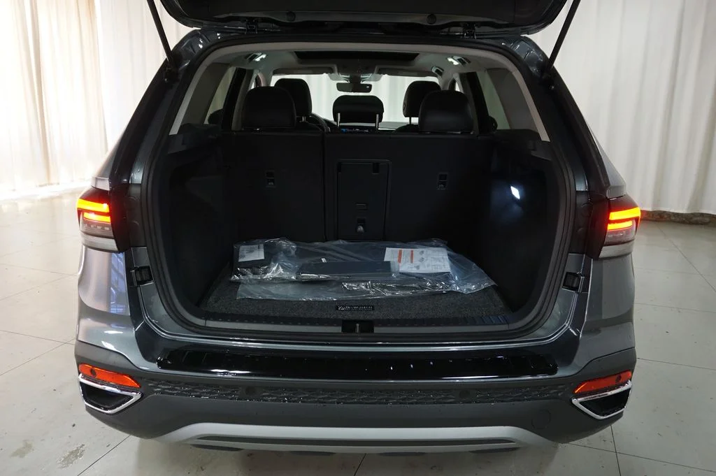 New 2026 Platinum Gray Volkswagen 1.5T SEL image 24
