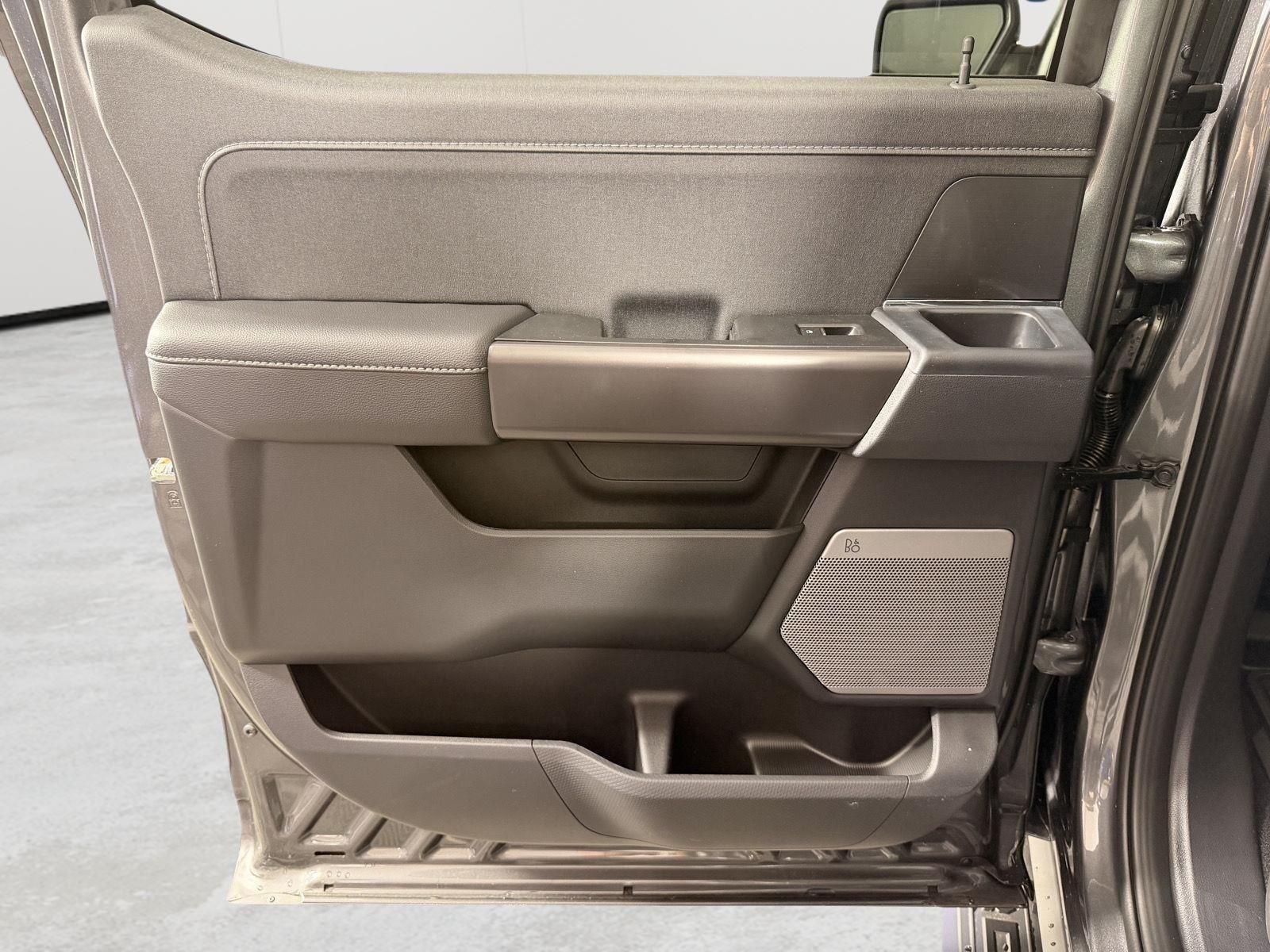 New 2026 Carbonized Gray Metallic Ford Lariat® image 58