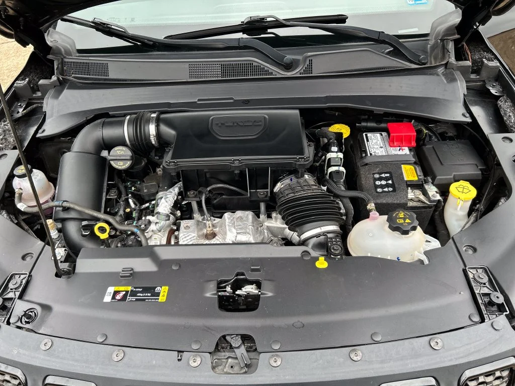 Used 2024 Black Jeep Latitude image 21