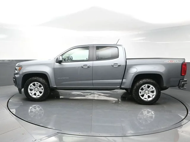 Used 2021 Gray Chevrolet LT image 4
