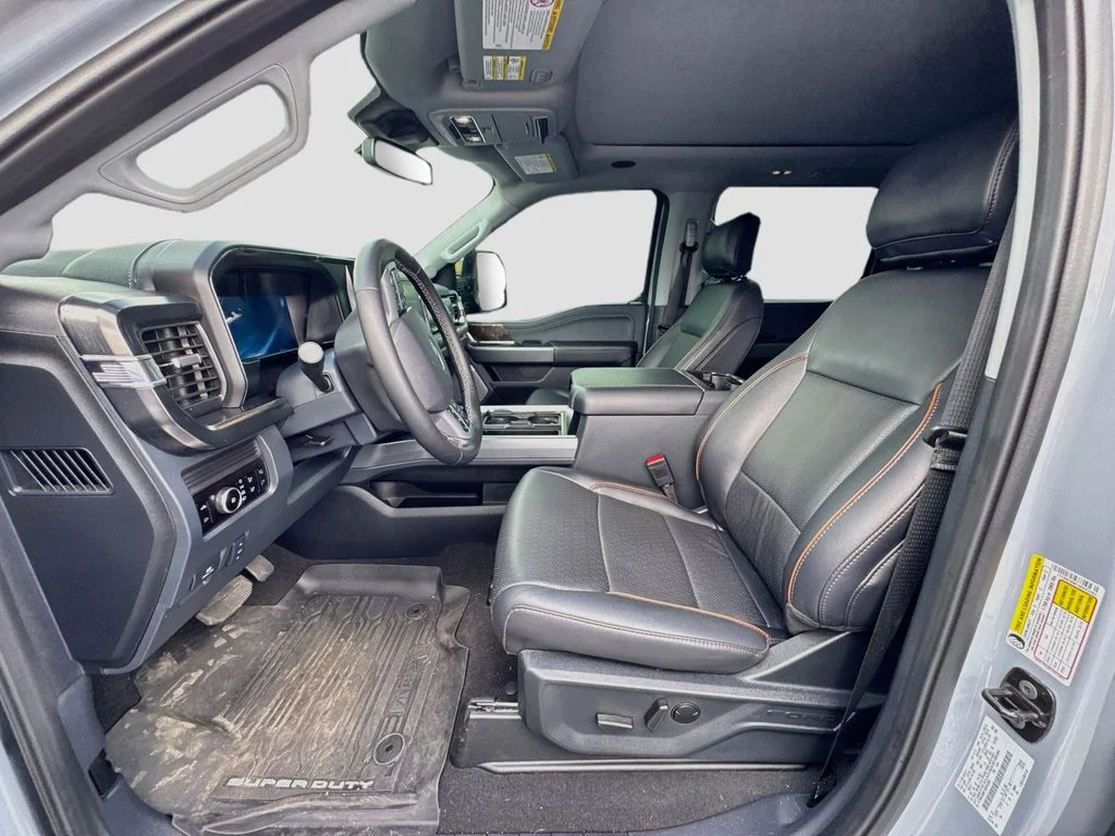 Used 2025 Gray Ford Lariat image 5