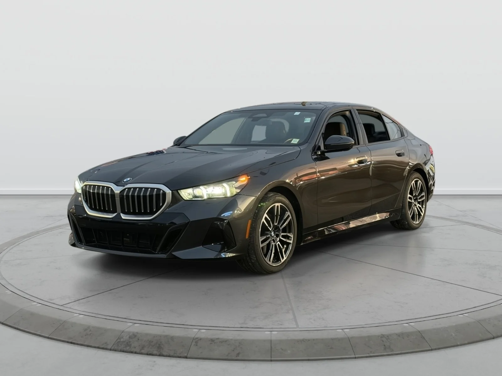2026 BMW 5 Series 530i - Photo 3