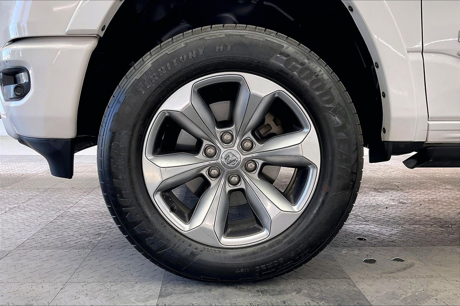 2019 Ram 1500 Limited photo 3