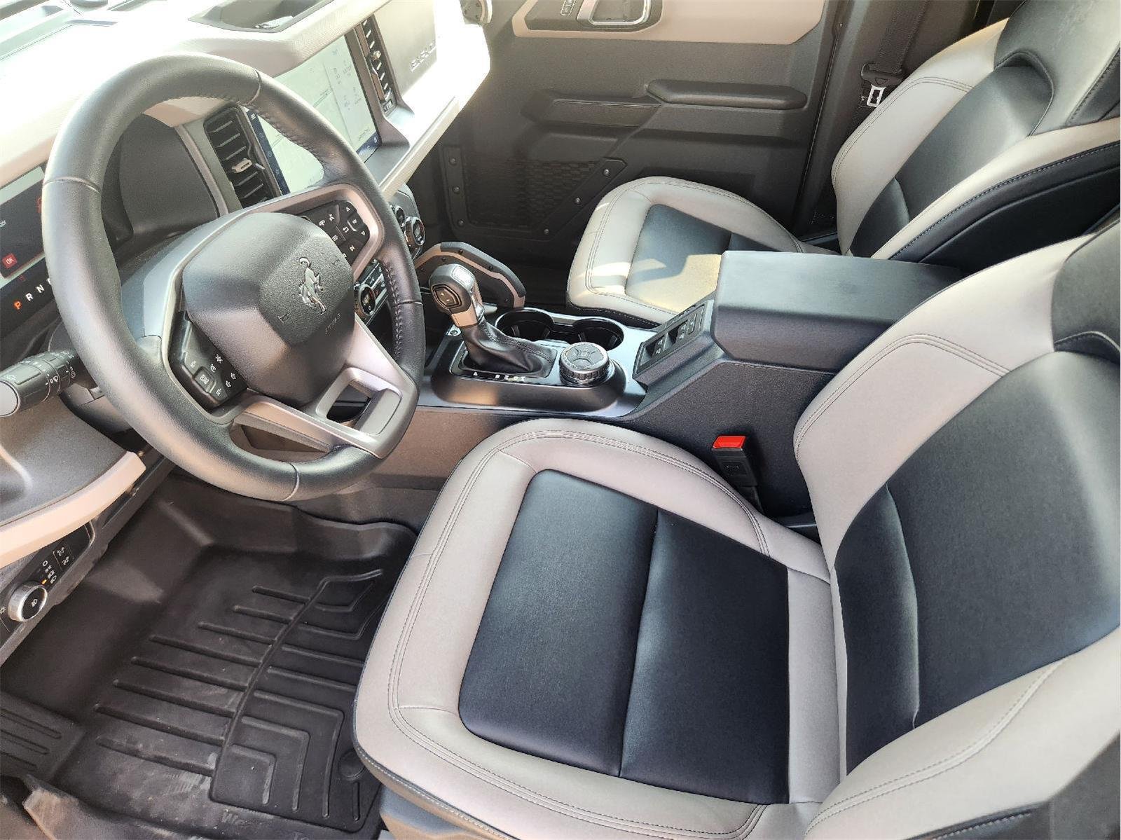 Used 2024 Azure Gray Metallic Tri-Coat Ford Big Bend image 12