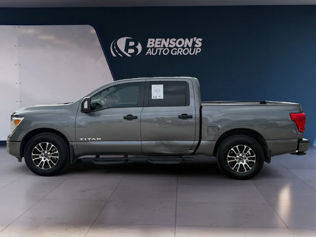Used 2024 Gray Nissan SV image 2