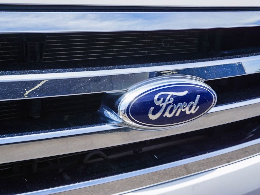 Used 2013 White Ford Limited image 11