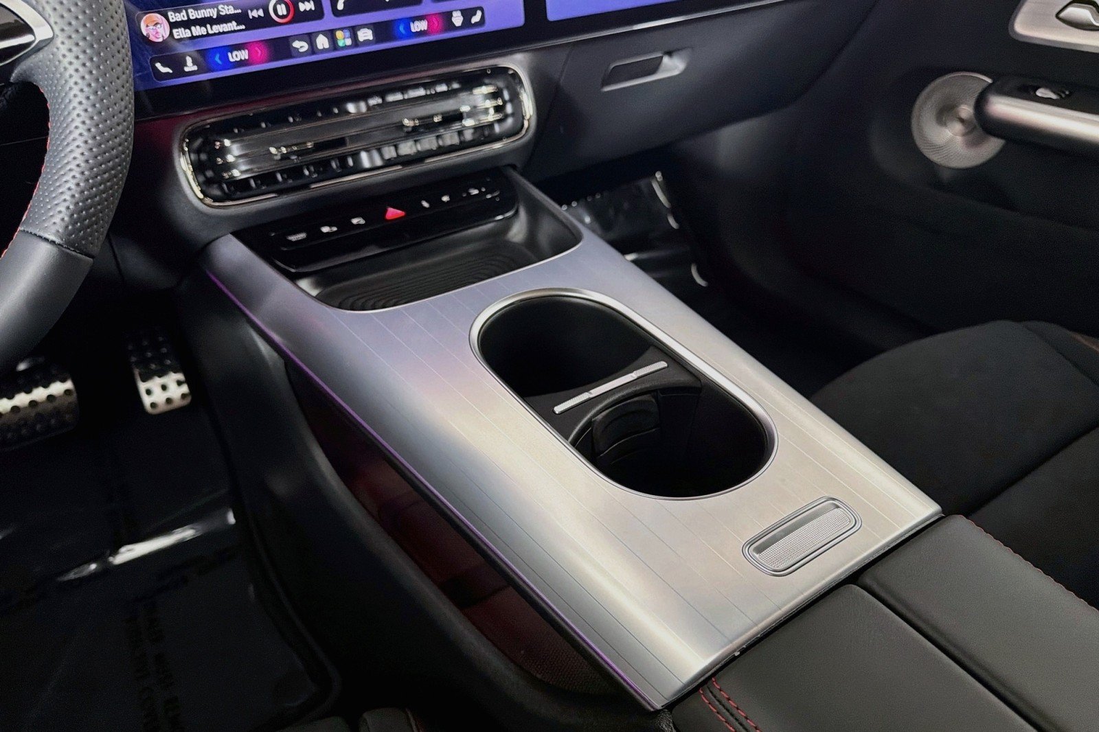 New 2027 MANUFAKTUR Alpine Grey Mercedes-Benz CLA 220 Hybrid image 5