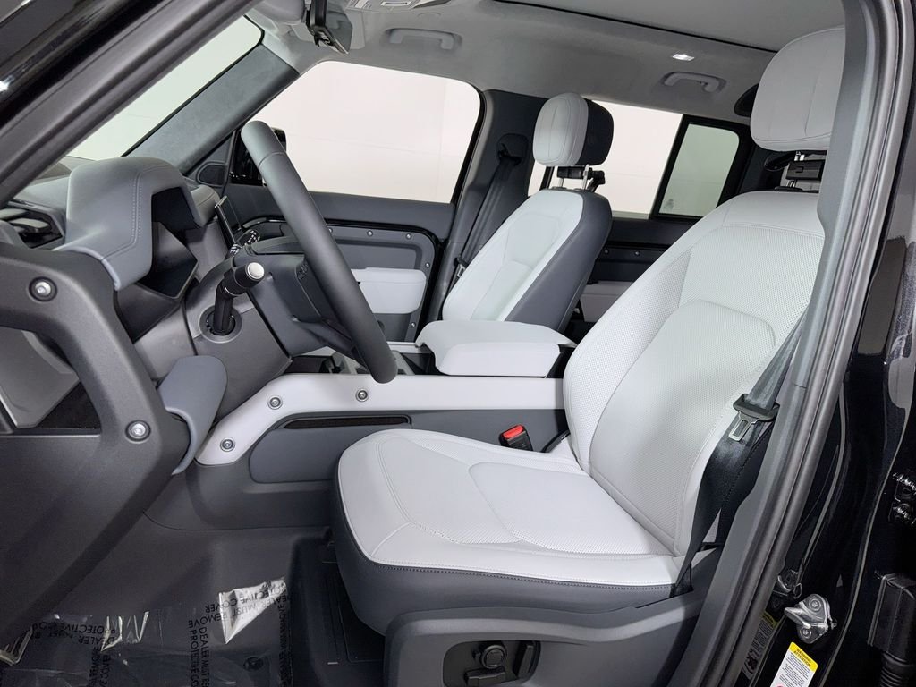 2026 Land Rover Defender X - Photo 11