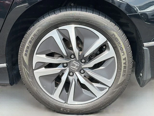 Used 2019 Black Honda Touring image 29