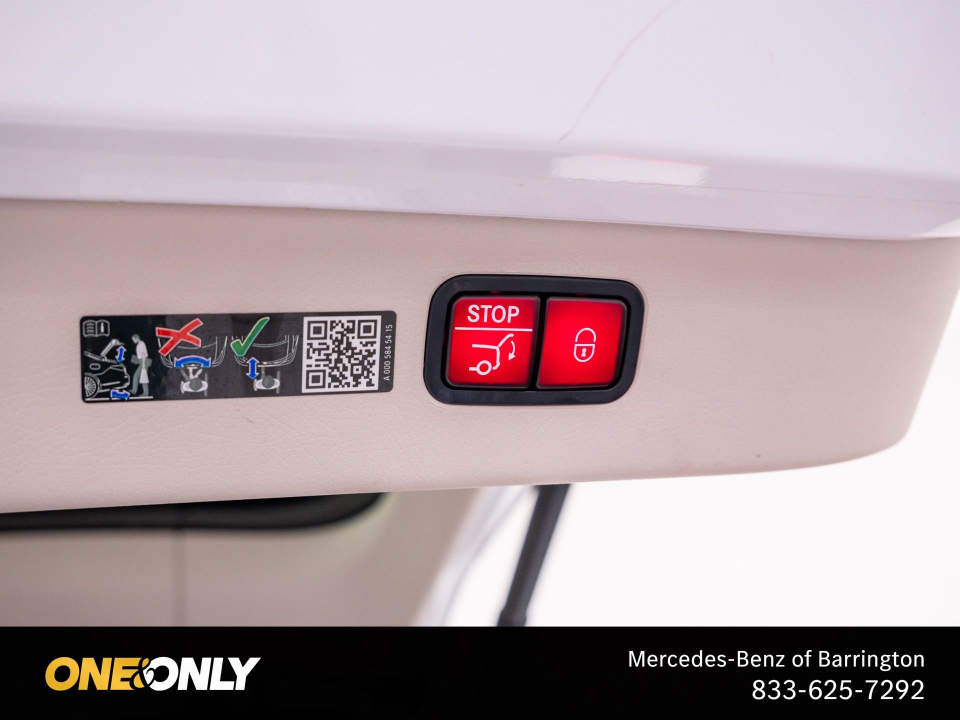 Used 2023 White Mercedes-Benz 450 image 32